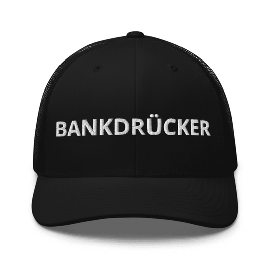 Schwarze Trucker Cap mit weiß gesticktem „Bankdrücker“-Schriftzug – Frontalansicht